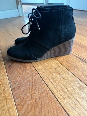 Toms Black Suede Lace-Up Wedge Booties